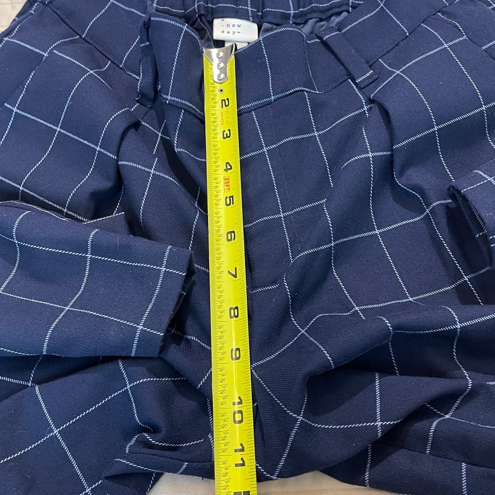 A NEW DAY WOMENS SIZE 8 Navy Checkered PANTS ZIPPER FRONT ELASTIC WAISTBAND - Picture 4 of 10